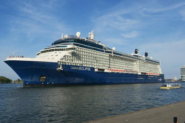 Évadez-vous au camping pays basque : mer, montagne et loisirs